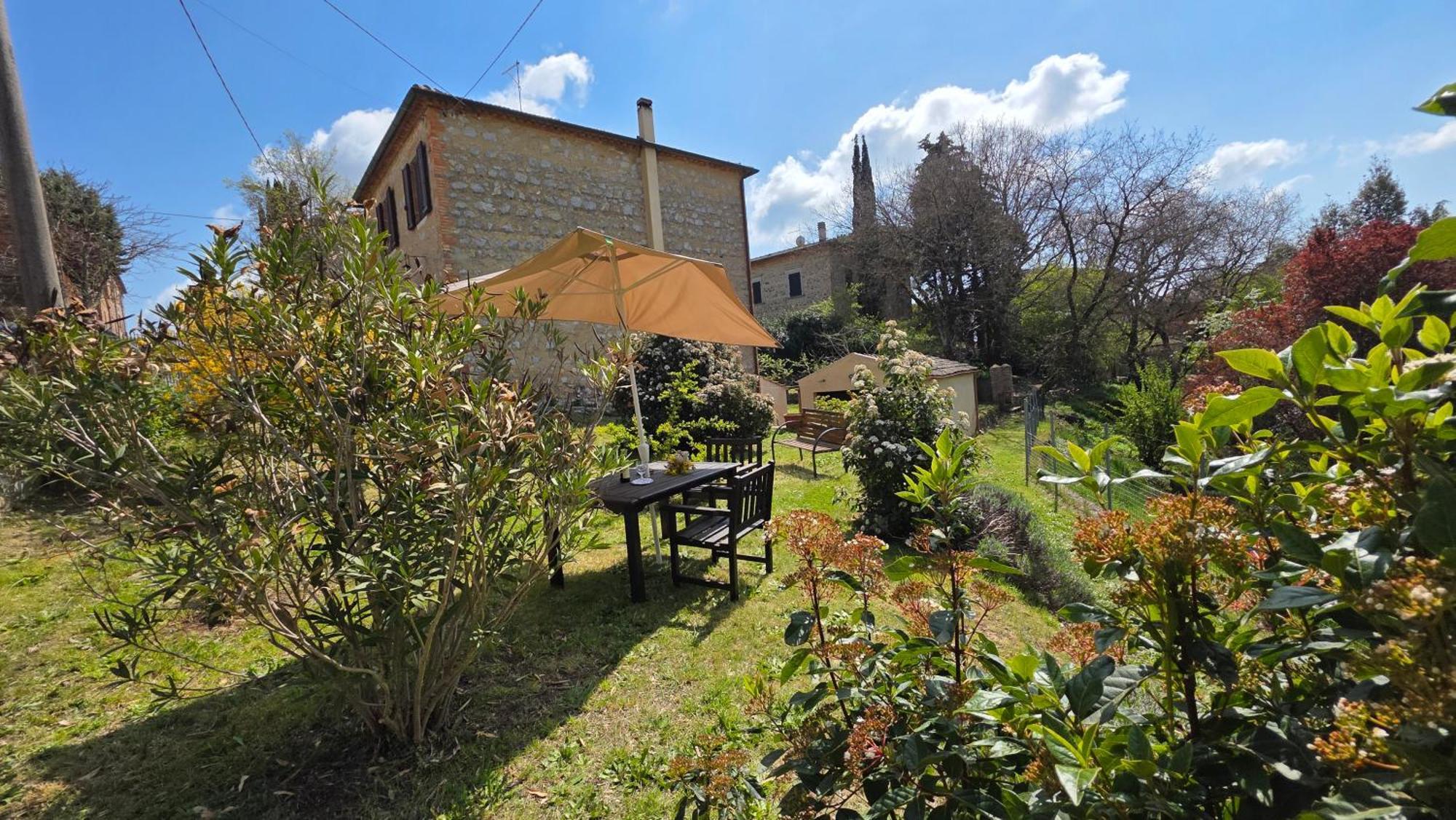 A Casa Di Gabri Villa Montefollonico Exterior photo